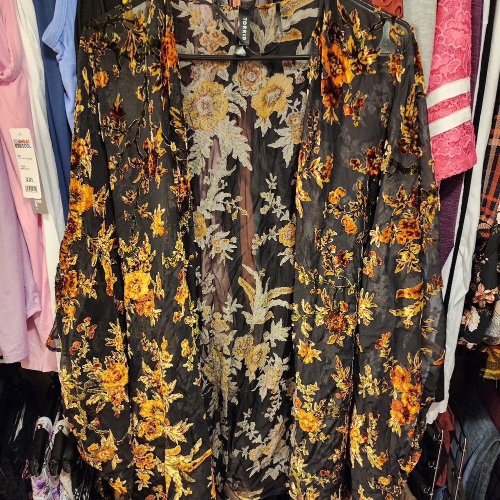 Torrid kimono